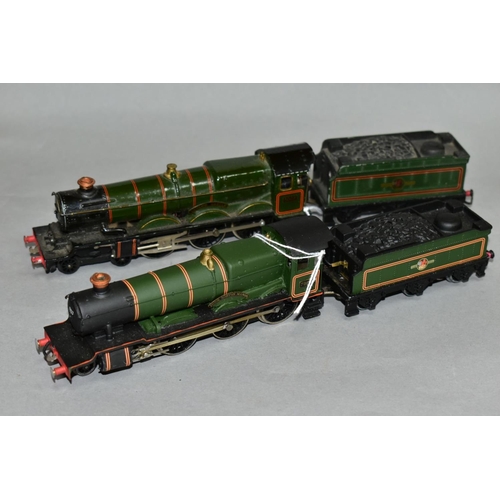 403 - AN UNBOXED HORNBY DUBLO CASTLE CLASS LOCOMOTIVE 'Ludlow Castle' No. 5002 (3221), with a kit built Ma... 