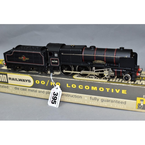 395 - A BOXED WRENN RAILWAYS 00 GAUGE ROYAL SCOT CLASS LOCOMOTIVE, 'The Manchester Regiment', No46148, B.R... 