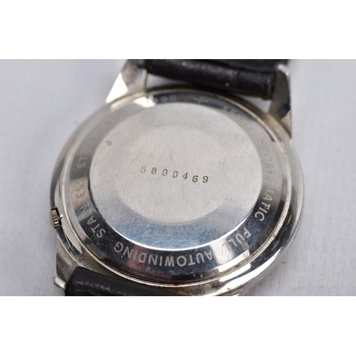 43 - A GENTS 'SEIKO AUTOMATIC' WRISTWATCH, round discoloured silver dial signed 'Seiko Automatic, Dualsho... 