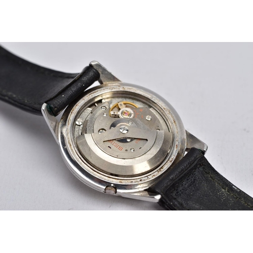 43 - A GENTS 'SEIKO AUTOMATIC' WRISTWATCH, round discoloured silver dial signed 'Seiko Automatic, Dualsho... 