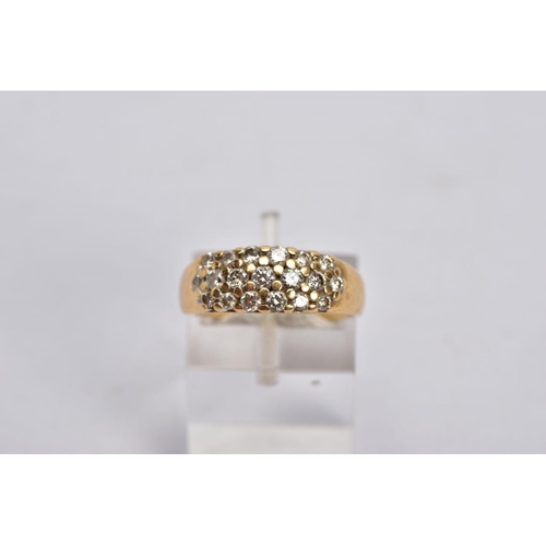 52 - A GENTS 18CT GOLD DIAMOND RING, wide band set with a cluster of round brilliant cut diamonds, stampe... 