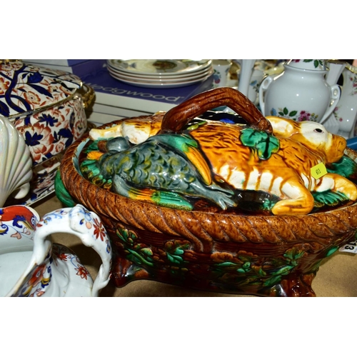 613 - A GROUP OF CERAMICS AND GLASSWARE, including a reproduction majolica game pie dish, an Imari pallet ... 