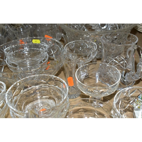 621 - A GROUP OF CUT GLASSWARE, including Corbet cut glass Trifle bowl and six matching dishes, boxed Tutb... 