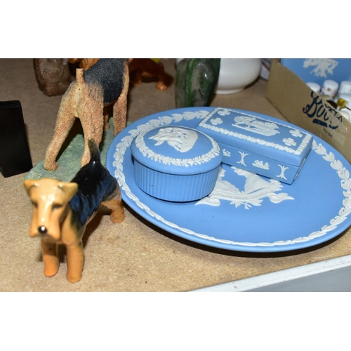 640 - A GROUP OF CERAMICS, including Shelley orange lustre bowl, diameter 30cm x height 8cm, a Beswick dog... 