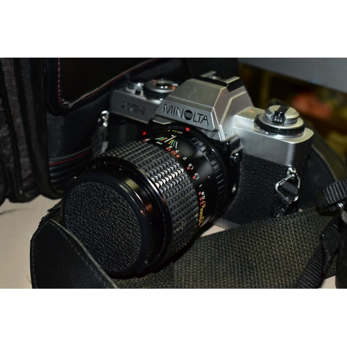 702 - PHOTOGRAPHIC EQUIPMENT, comprising Minolta XG-1 35mm film SLR Camera body fitted with a Sirius 28-70... 