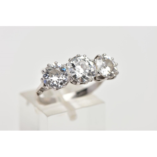 2 - A LARGE THREE STONE DIAMOND RING, three old cut diamonds, centre diamond calculated weight 1.82ct, e... 