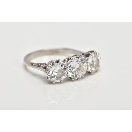 2 - A LARGE THREE STONE DIAMOND RING, three old cut diamonds, centre diamond calculated weight 1.82ct, e... 