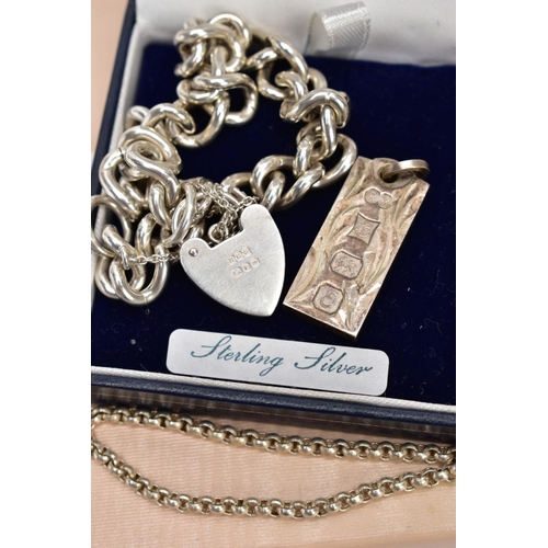 36 - A SELECTION OF SILVER ITEMS, to include a polished brooch in the form of a cat, hallmarked 'Keith Ha... 