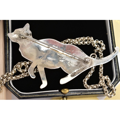 36 - A SELECTION OF SILVER ITEMS, to include a polished brooch in the form of a cat, hallmarked 'Keith Ha... 
