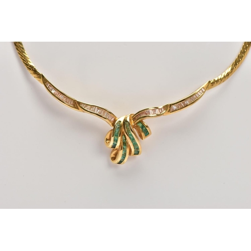 4 - AN 18CT GOLD EMERALD AND DIAMOND NECKLACE AND A PAIR OF 18CT GOLD EMERALD STUD EARRINGS, the central... 