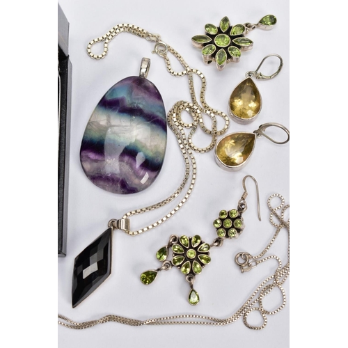 46 - A SELECTION OF WHITE METAL SEMI-PRECIOUS GEMSTONE JEWELLERY, to include a large polished oval fluori... 
