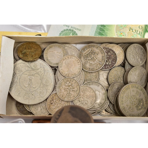 169 - A SMALL CARDBOARD BOX OF COINS to include a boxed Hattons quarter sovereign UNA & Lion, two Zuid Afr... 