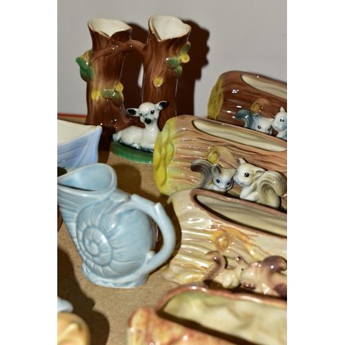 327 - A COLLECTION OF HORNSEA POTTERY/ROYAL FAUNA POSY/VASES, JUGS, ETC, to include rabbits, fawns, squirr... 