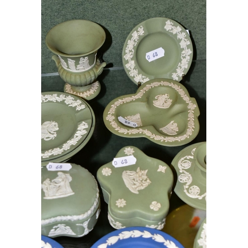 356 - A GROUP OF WEDGWOOD JASPERWARES, mostly green, comprising two green bud vases, an urn shaped vase, f... 