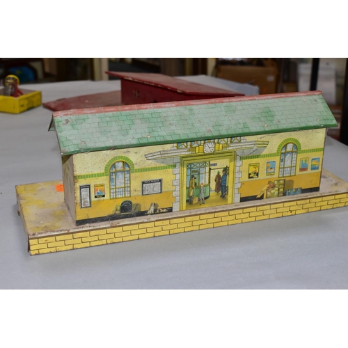 533 - A BOXED DINKY TOYS HAY RAKE, No.27K, appears complete and in very good condition, plain yellow box h... 