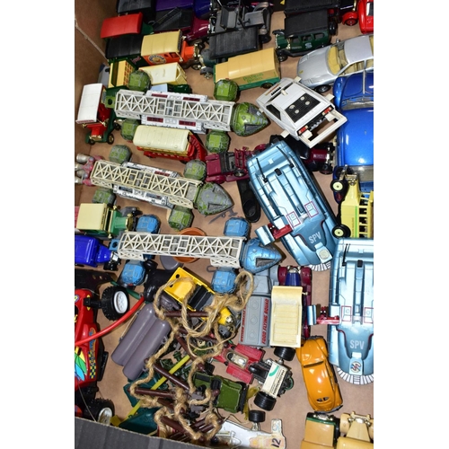 543 - A QUANTITY OF UNBOXED AND ASSORTED PLAYWORN DIECAST VEHICLES, to include Dinky, Corgi, Matchbox, Maj... 