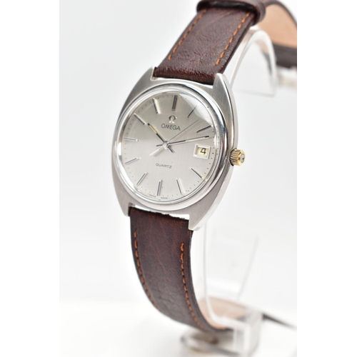 51 - AN OMEGA QUARTZ WRISTWATCH, silvered dial with baton markers, date window at three o'clock, stainles... 