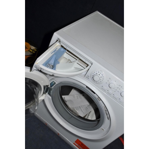 1126 - A HOTPOINT AQUARIUS WDAL 8640 WASHER DRYER ( PAT pass and powers up but not tested any further)