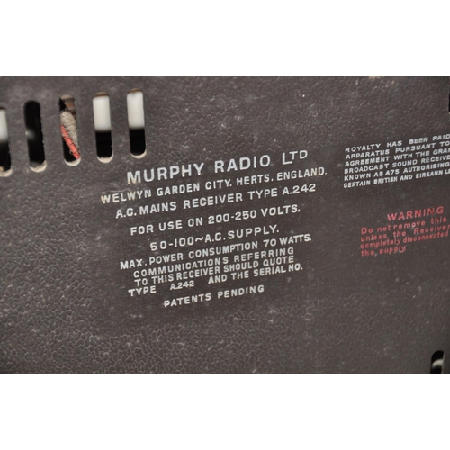 1145 - A VINTAGE MURPHY VALVE RADIO TYPE A242 RECEIVER in a Walnut case ( PAT pass, powers up but no audio ... 