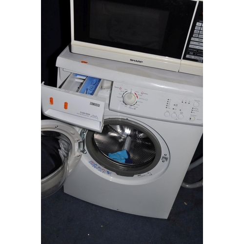 1161 - A ZANUSSI ZWG 6161P WASHING MACHINE (PAT pass and powers up but not been tested further) and a Sharp... 