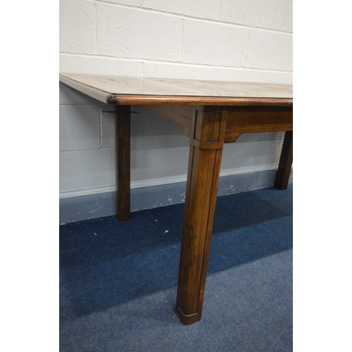 1462 - A REPRODUCTION CHERRYWOOD AND CROSSBANDED EXTENDING DINING TABLE, extended length 186cm x closed len... 