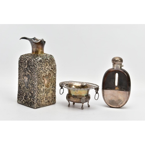 150 - A SELECTION OF SILVER AND WHITE METAL ITEMS, to include an AF glass and silver lined decanter, with ... 