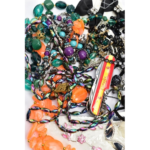 153 - A BOX OF ASSORTED COSTUME JEWELLERY, to include various beaded necklaces, a white metal onyx pedant ... 