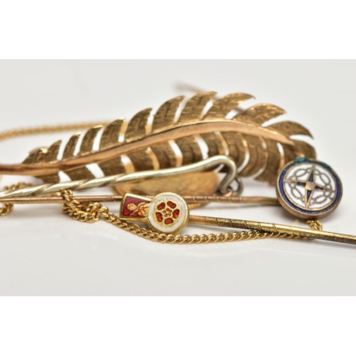 20 - FIVE ITEMS OF JEWELLERY, to include a 9ct gold fine curb link bracelet, a 9ct gold leaf brooch, both... 