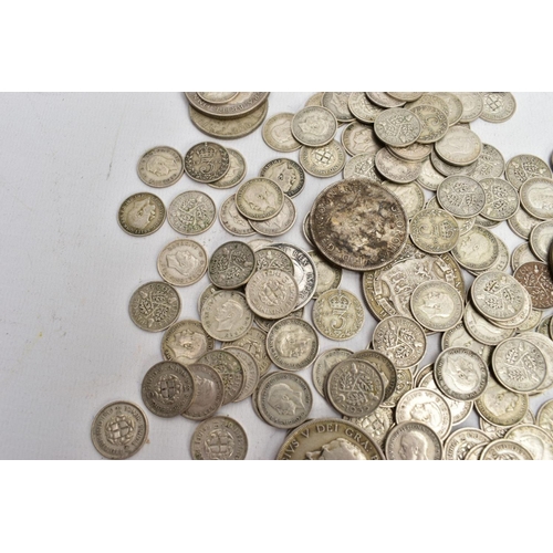 205 - A BAG CONTAINING POST 1920 - ONWARDS SILVER UK COINAGE to include approximately 384 grams of mainly ... 