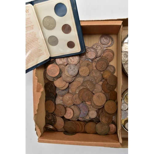 209 - BOX AND TINS OF MIXED COINS to include a bronze medal 65 gr 51mm World Cup Countries from 1930 rever... 