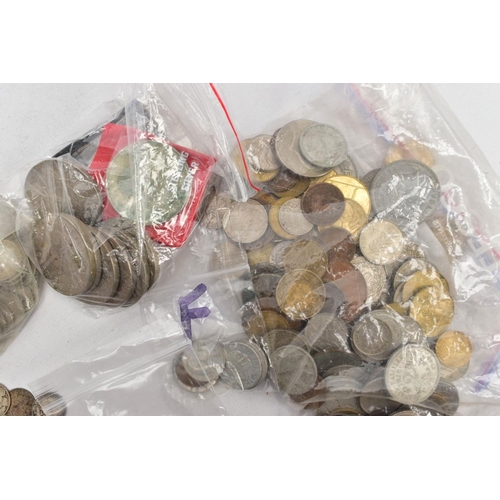 211 - A BOX CONTAINING A SMALL AMOUNT OF WORLD COINS to include a parcel of silver .925 to .400 crowns and... 