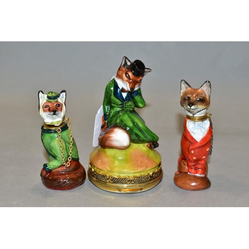 343 - A ROYALE STRATFORD FOX BONBONNIERE AND TWO SIMILAR SCENT BOTTLES, all three modelled as seated foxes... 