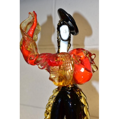 373 - A PAIR OF GLASS FIGURES OF MALE AND FEMALE FLAMENCO DANCERS, in the style of the Venetian Glass Comp... 