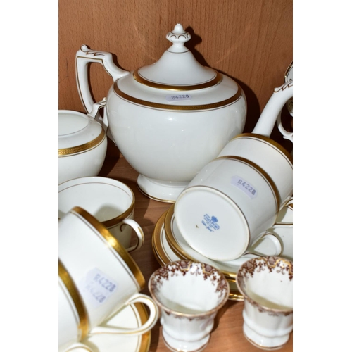 384 - A COALPORT 'ELITE-GOLD' PATTERN TEA SET, comprising tea pot (second), milk jug, twin handled sugar b... 