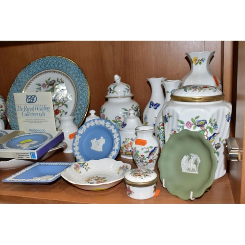 393 - A COLLECTION OF AYNSLEY 'COTTAGE GARDEN' AND 'PEMBROKE' PATTERN GIFTWARE AND A SMALLL QUANTITY OF WE... 