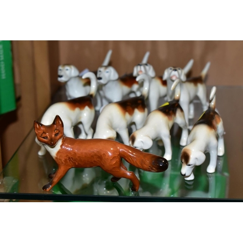 406 - TWO SETS OF FOUR BESWICK FOXHOUNDS, first editions No 941 (x2) (one with reglued leg), No 942 (x2), ... 