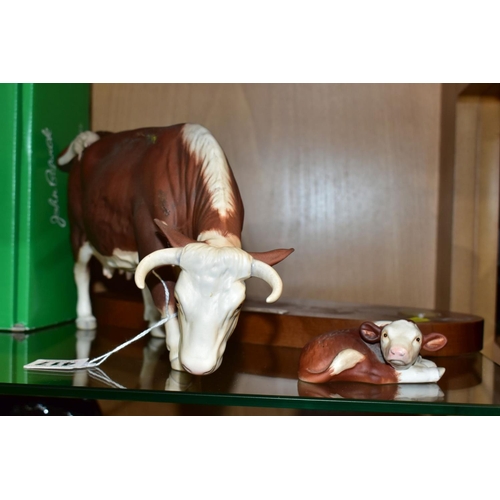 417 - A BOXED ROYAL DOULTON/HEREFORD COW AND CALF FIGURE GROUP, DA34, matt finish, on wooden plinth, Royal... 