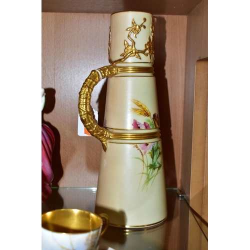 445 - A SMALL GROUP OF ROYAL WORCESTER PORCELAIN, comprising a badly damaged James Stinton small cabinet c... 