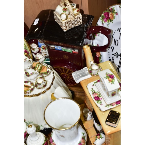 460 - ROYAL ALBERT 'OLD COUNTRY ROSES' DINNER/TEA WARES, NOVELTY TEAPOTS AND TRINKETS, comprising two two ... 