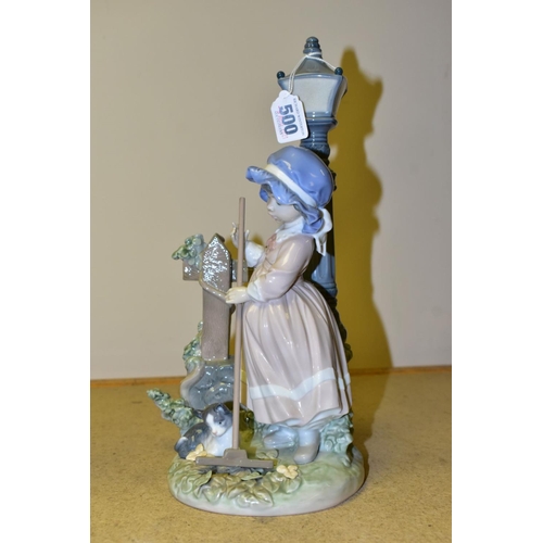 500 - A LLADRO FIGURE GROUP FALL CLEAN UP, model no 5286, depicting a girl raking up leaves, designed by A... 