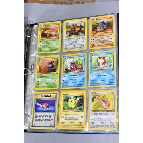 542 - SEALED POKEMON FOSSIL BOOSTER BOX, OPENED FOSSIL BOOSTER BOX AND A QUANTITY OF POKEMON CARDS, two fo... 