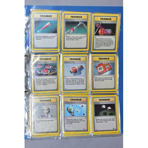 548 - A QUANTITY OF POKEMON CARDS - over four hundred cards of various sets including Base Set, Fossil Set... 