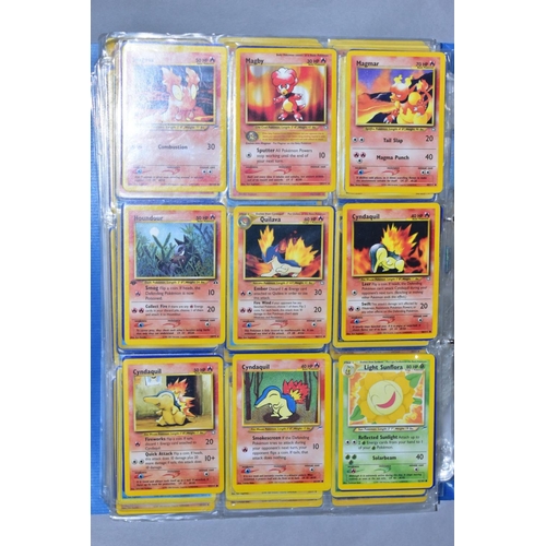 548 - A QUANTITY OF POKEMON CARDS - over four hundred cards of various sets including Base Set, Fossil Set... 