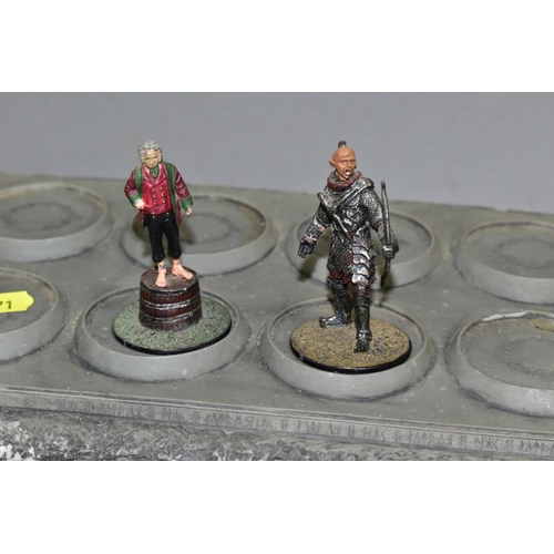 571 - A QUANTITY OF MAINLY BOXED EAGLEMOSS LORD OF THE RINGS FIGURES, not checked but majority appear comp... 