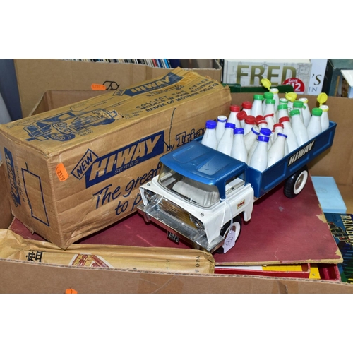 623 - A BOXED TRI-ANG HI-WAY SERIES PRESSED STEEL MILK LORRY, No.TM6626, complete with a full load of twen... 