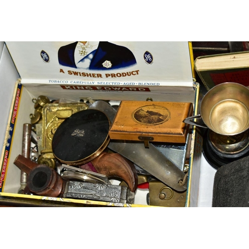 633 - A BOX AND LOOSE OF COLLECTABLES, including a tin of corkscrews and beer taps, a cased brass surveyor... 