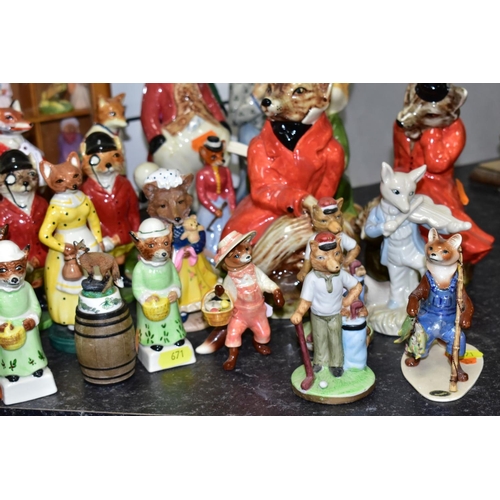 671 - A COLLECTION OF SIXTY ONE NOVELTY FOX ORNAMENTS AND SCULPTURES to include Enesco Beatrix Potter figu... 