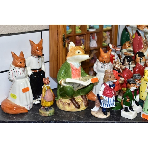 671 - A COLLECTION OF SIXTY ONE NOVELTY FOX ORNAMENTS AND SCULPTURES to include Enesco Beatrix Potter figu... 