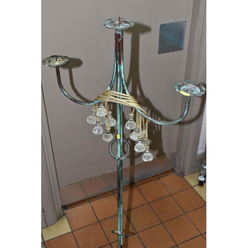 684 - A BOX OF COLLECTABLES AND A MODERN WROUGHT IRON FLOORSTANDING CANDLEHOLDER, height 125cm, the box to... 