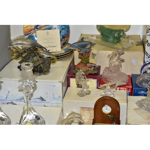 696 - A GROUP OF CERAMICS, GLASS AND RESIN DOLPHIN FIGURES, PLATES AND OTHER ITEMS, including ceramic thim... 